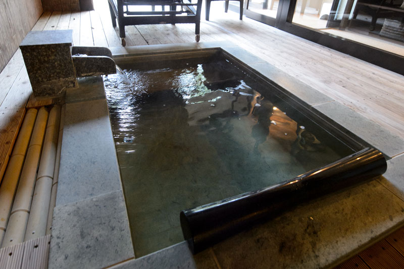 hot-spring-sashiyu_1